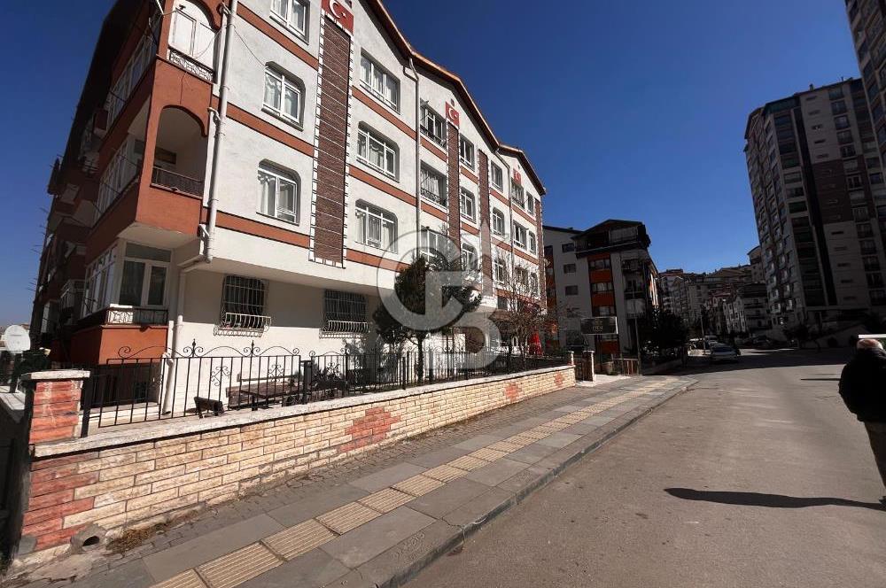 ŞAFAKTEPE' DE YAPILI ARA KATTA TÜM CEPHELERİ AÇIK 3+1 DAİRE