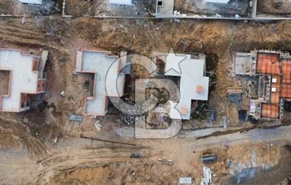DEREKÖY'DE PROJEDEN SATILIK 180 M2 3+1 HAVUZLU MÜSTAKİL VİLLA