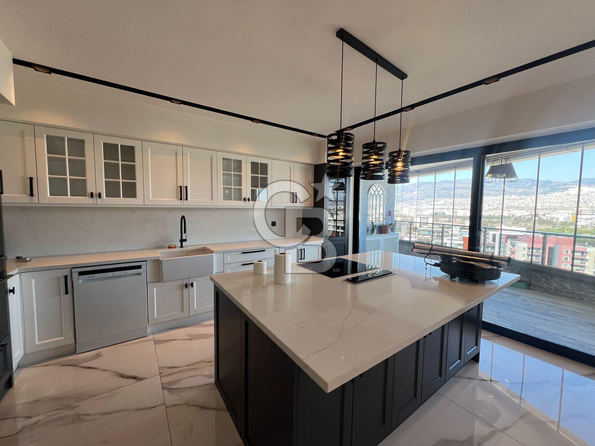 Bornova Goldiva Kuzey’de Ultra Lüks Satılık 2+1 Daire