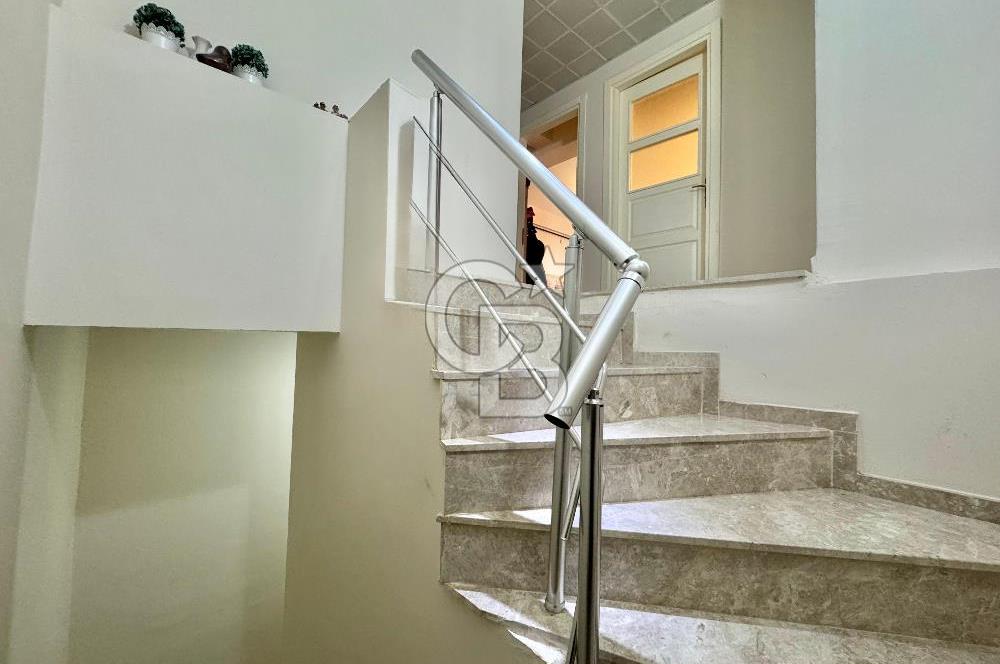 Çiğli Maltepe Mh. Doğalgazlı Bahçeli Satılık 2+1 Dubleks Daire