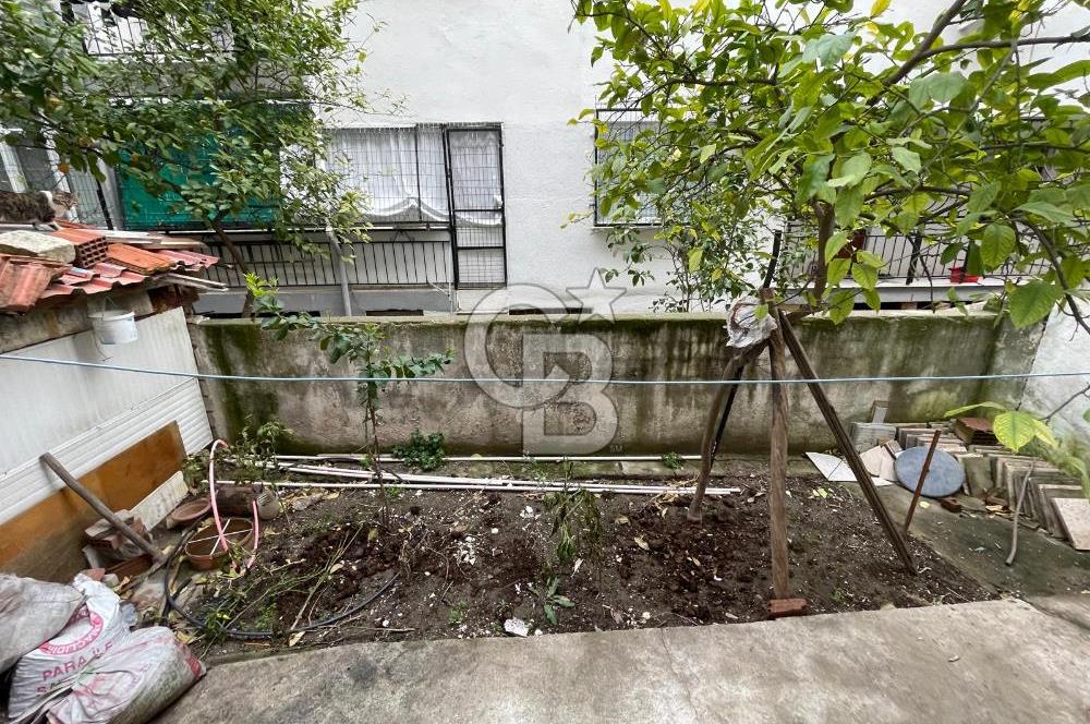 Bayraklı Mansuroğlu’nda 1+1 Bahçeli Kiralık Daire