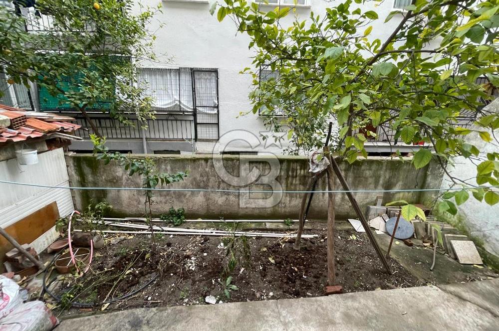 Bayraklı Mansuroğlu’nda 1+1 Bahçeli Kiralık Daire
