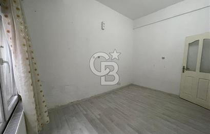 Bayraklı Mansuroğlu’nda 1+1 Bahçeli Kiralık Daire