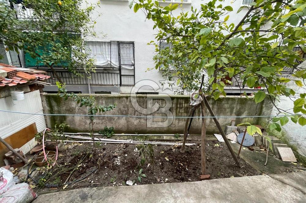 Bayraklı Mansuroğlu’nda 1+1 Bahçeli Kiralık Daire