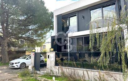 HAMİDİYE'DE ÖZEL TASARIMLI,JAKUZİLİ,YENİ NESİL,5+1MÜSTAKİL VİLLA