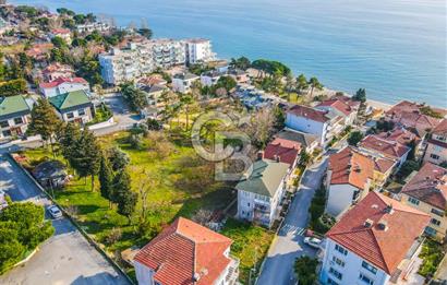 GÜZELCEDE DENİZE SIFIR VİLLA İMARLI KOTLU MUHTEŞEM ARSA