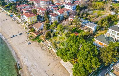 GÜZELCEDE DENİZE SIFIR VİLLA İMARLI KOTLU MUHTEŞEM ARSA