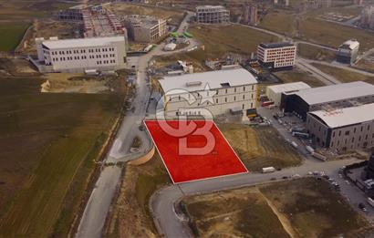DELİKLİKAYA SANAYİ BÖLGESİNDE 4660 M2 KOTLU 1.5 EMSAL ARSA