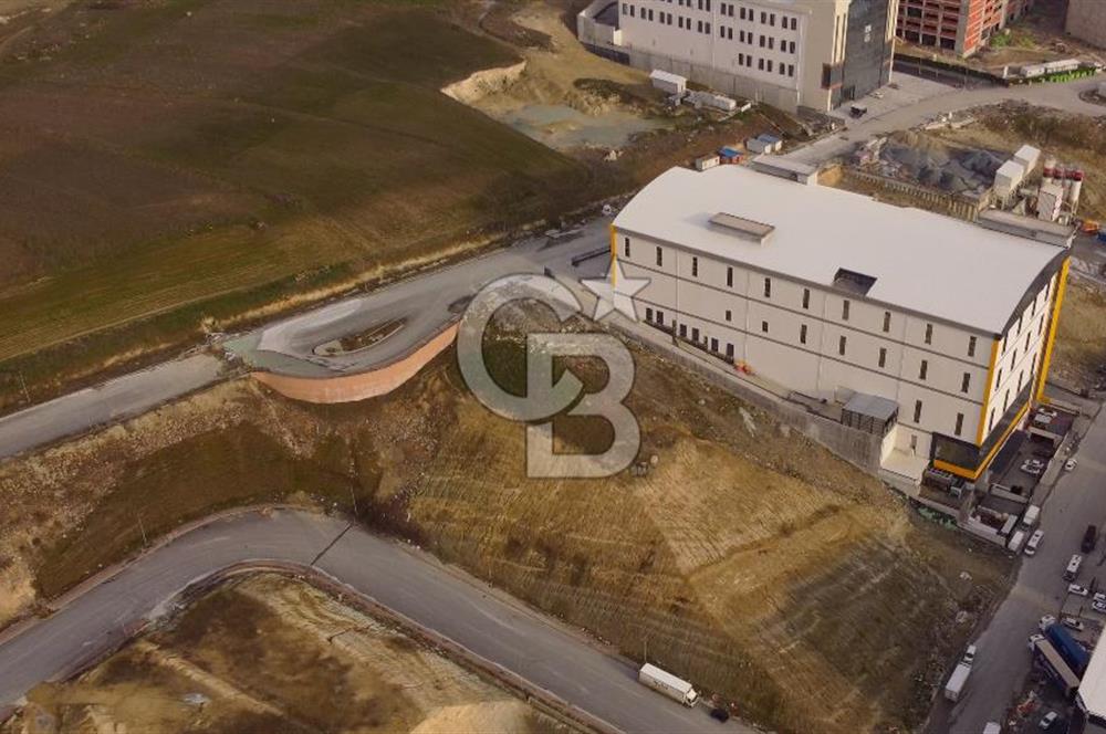 DELİKLİKAYA SANAYİ BÖLGESİNDE 4660 M2 KOTLU 1.5 EMSAL ARSA