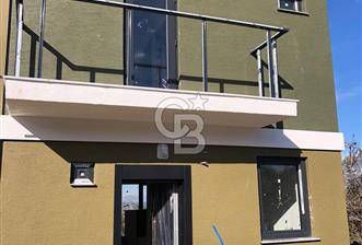 çınarlıda deniz manzaralı villa