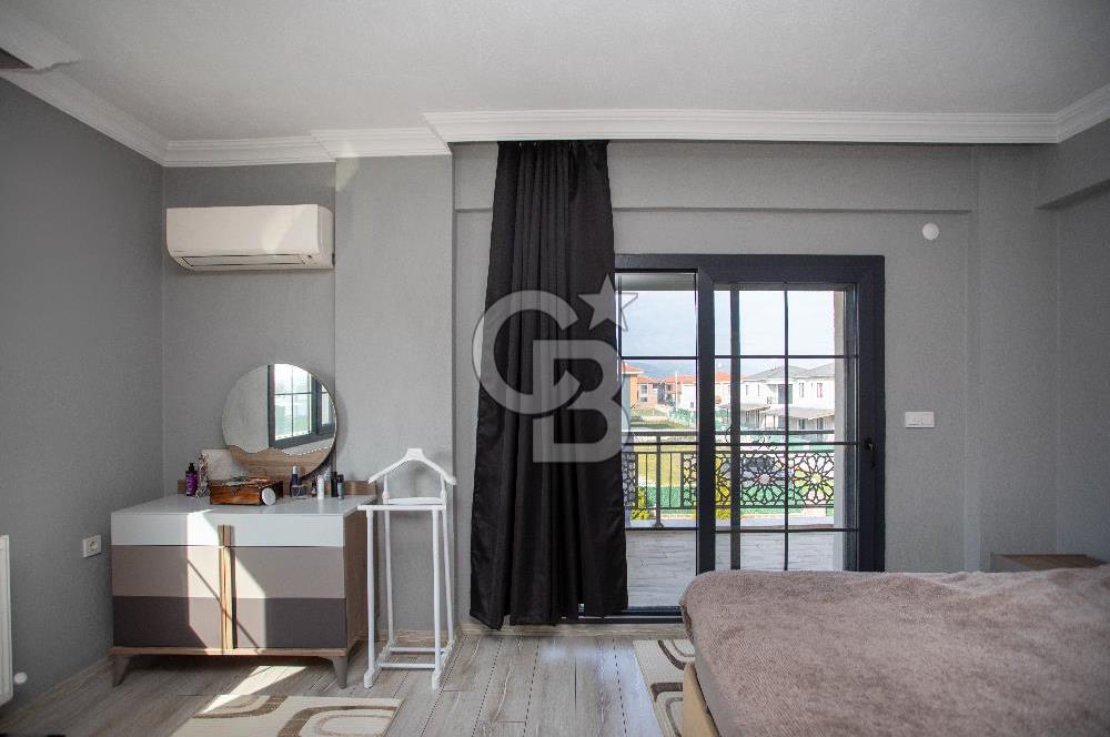 Foça Bağarası Müstakil Havuzlu Villa