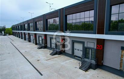 Esenyurt Prestijli Dış Cephe 12 mt Yükseklik Tır Rampalı -566 m²