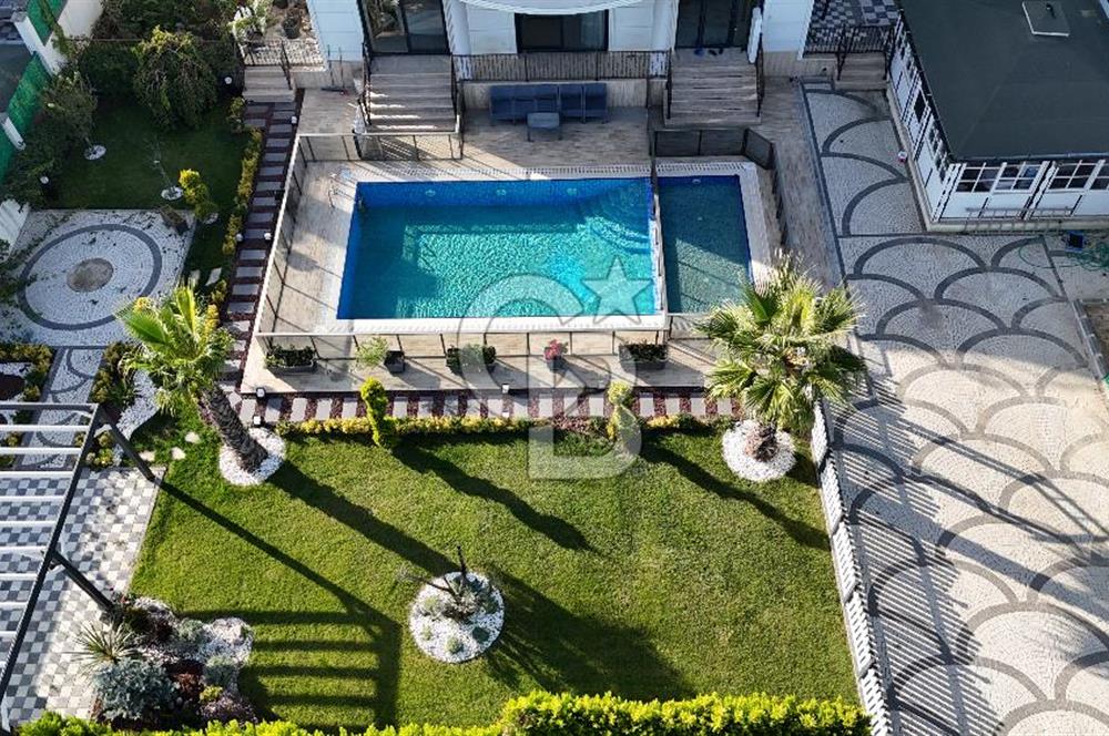 BÜYÜKÇEKMECE KUMBURGAZ 1010M² ARSA İÇNDE HAVUZLU MÜSTAKİL VİLLA