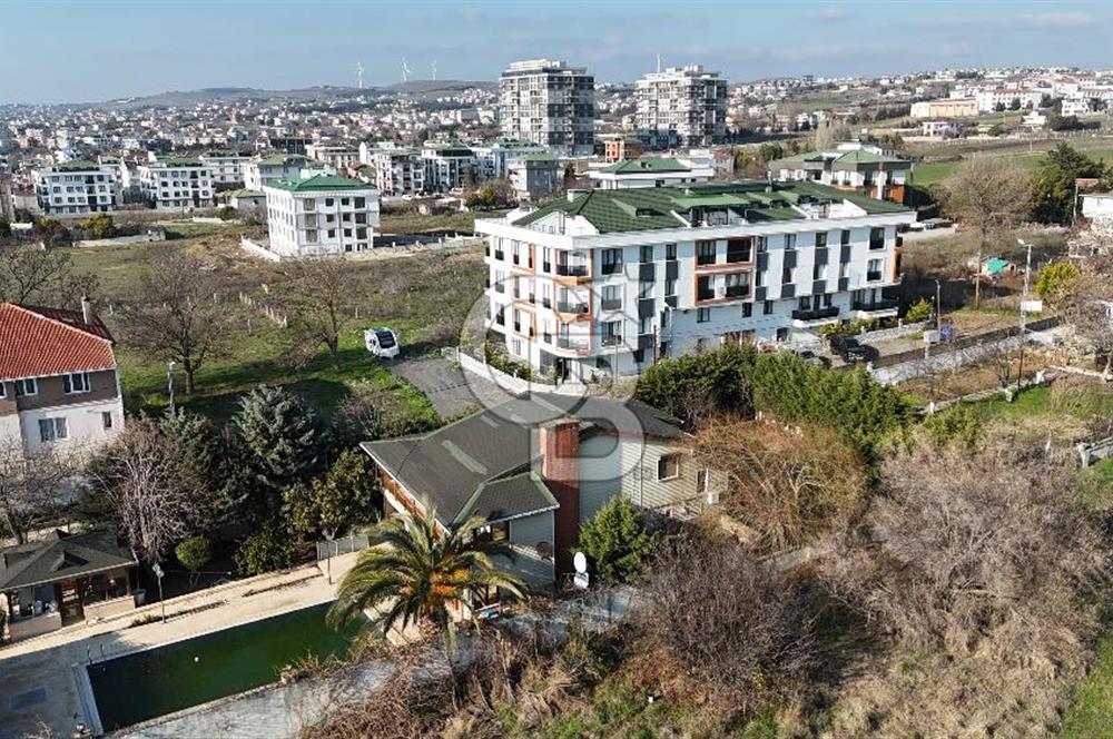 KUMBURGAZ'DA İÇİNDE MÜSTAKİL HAVUZLU VİLLALI 1.251M² NET ARSA