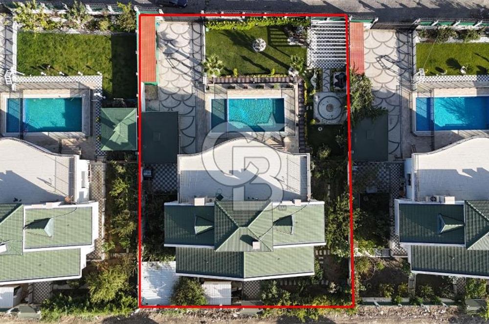 BÜYÜKÇEKMECE KUMBURGAZ 1010M² ARSA İÇNDE HAVUZLU MÜSTAKİL VİLLA