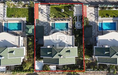BÜYÜKÇEKMECE KUMBURGAZ 1010M² ARSA İÇNDE HAVUZLU MÜSTAKİL VİLLA