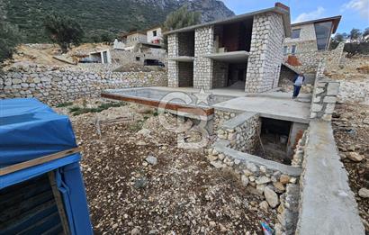 CB GİZ'DEN KAŞ BEZİRGAN'DA SATILIK 3+1 NATAMAM VİLLA