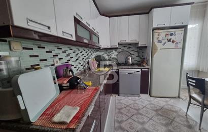 MENEMEN,ASARLIK,IRMAK MAHALLESİ, BAHÇELİ 3 KATLI SATILIK BİNA