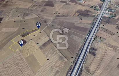 Tavas Sarıabat da Muğla Karayolu Yakını Satılık 4550 M² Arazi