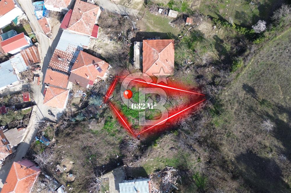 ÇANAKKALE KEMEL KÖYÜNDE BOĞAZ MANZARALI SATILIK BAHÇE