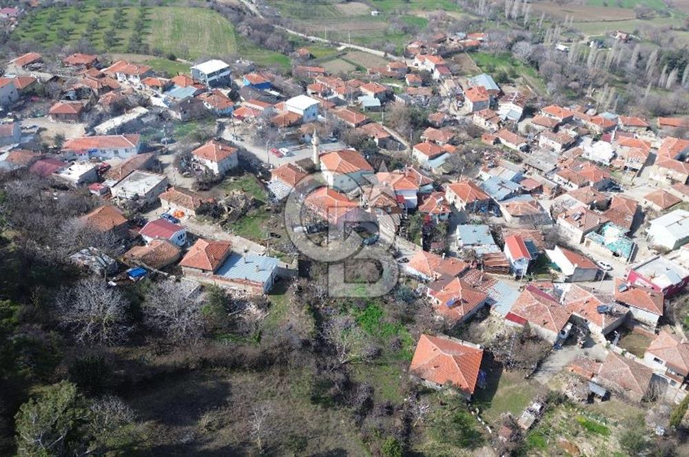 ÇANAKKALE KEMEL KÖYÜNDE BOĞAZ MANZARALI SATILIK BAHÇE
