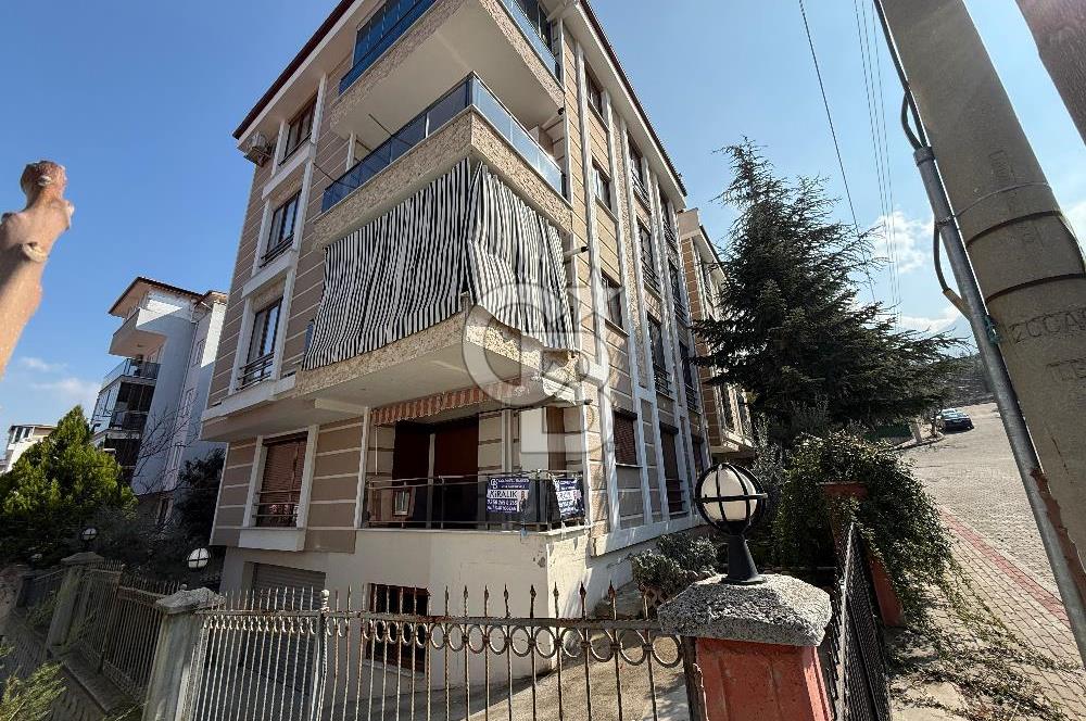 Kervansaray Mah. Parkın Tam Karşısı Kiralık 3+1 Daire 120 M² Net