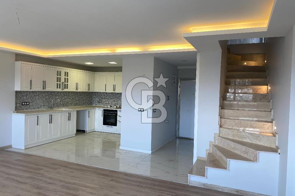 SEFERİHİSAR’DA SATILIK SİTE İÇİ HAVUZLU LÜX DUBLEKS DAİRE – 4 MUHTEŞEM GÜZELLİK BİR ARADA
