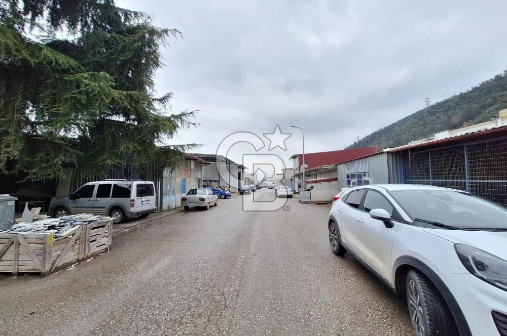 Taşkörpü Sanayi Sitesi'nde 300 m² Kiralık Dükkan