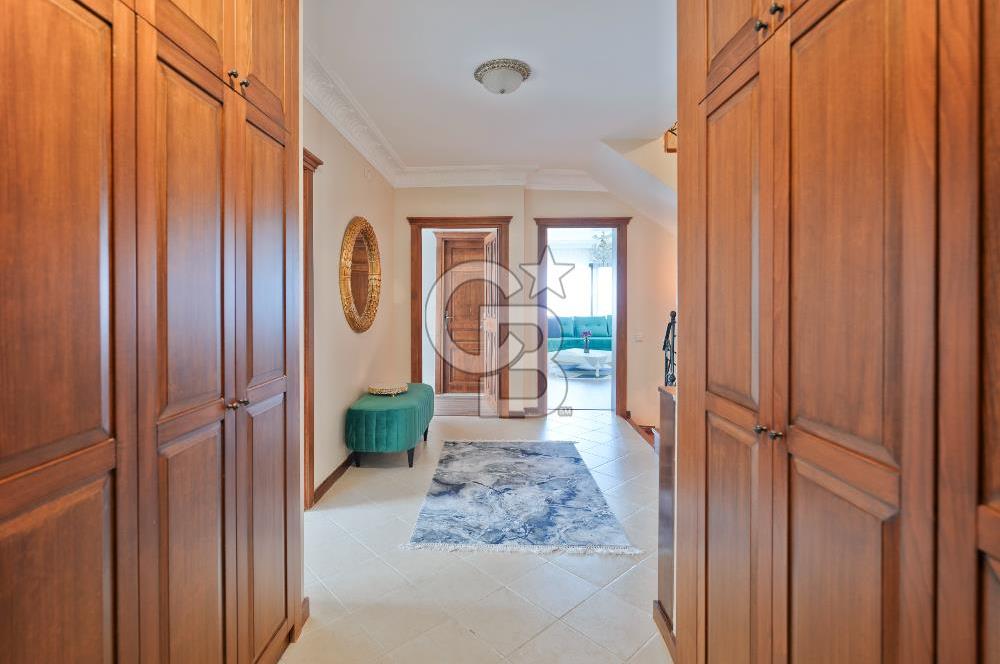 Hadımköy Yeşilbayır'da Site içi Eşyalı 6+1 Villa