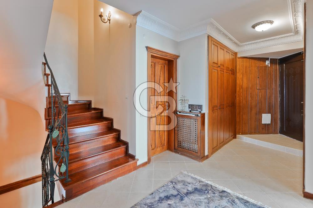 Hadımköy Yeşilbayır'da Site içi Eşyalı 6+1 Villa