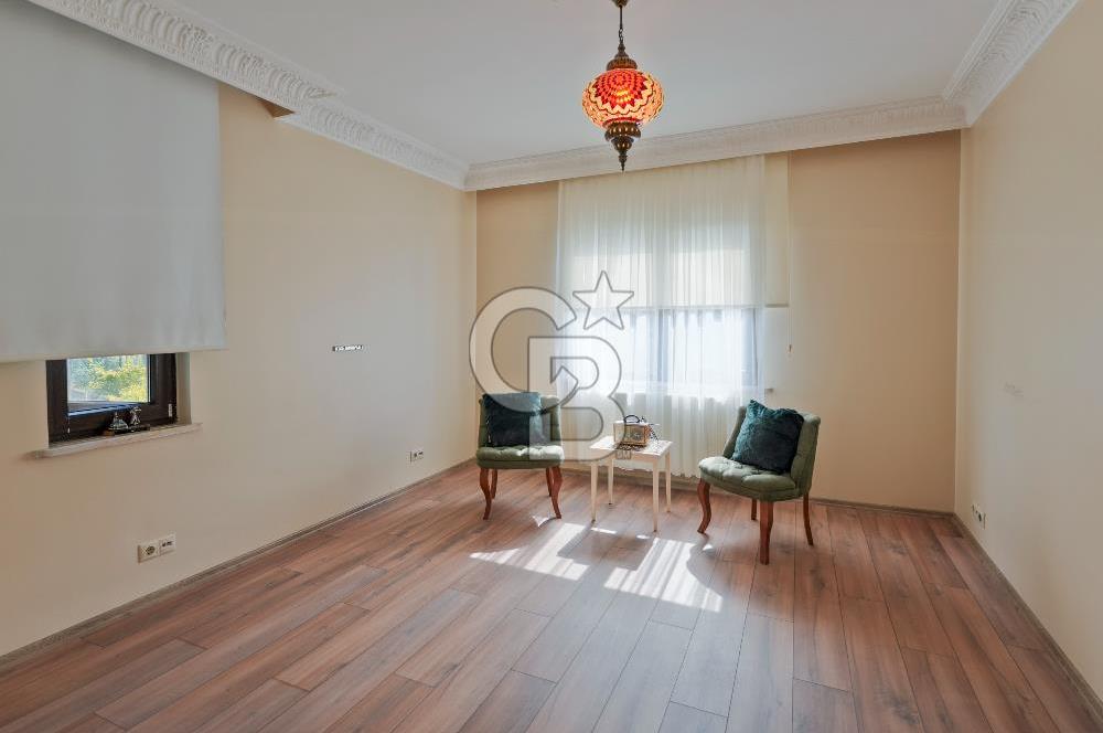 Hadımköy Yeşilbayır'da Site içi Eşyalı 6+1 Villa