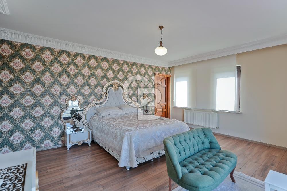 Hadımköy Yeşilbayır'da Site içi Eşyalı 6+1 Villa