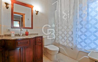 Hadımköy Yeşilbayır'da Site içi Eşyalı 6+1 Villa