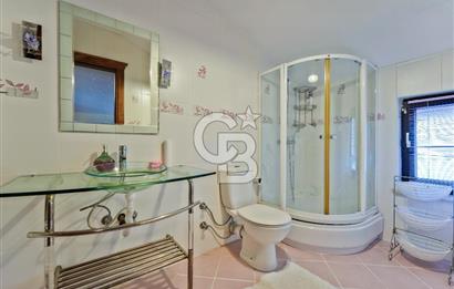 Hadımköy Yeşilbayır'da Site içi Eşyalı 6+1 Villa