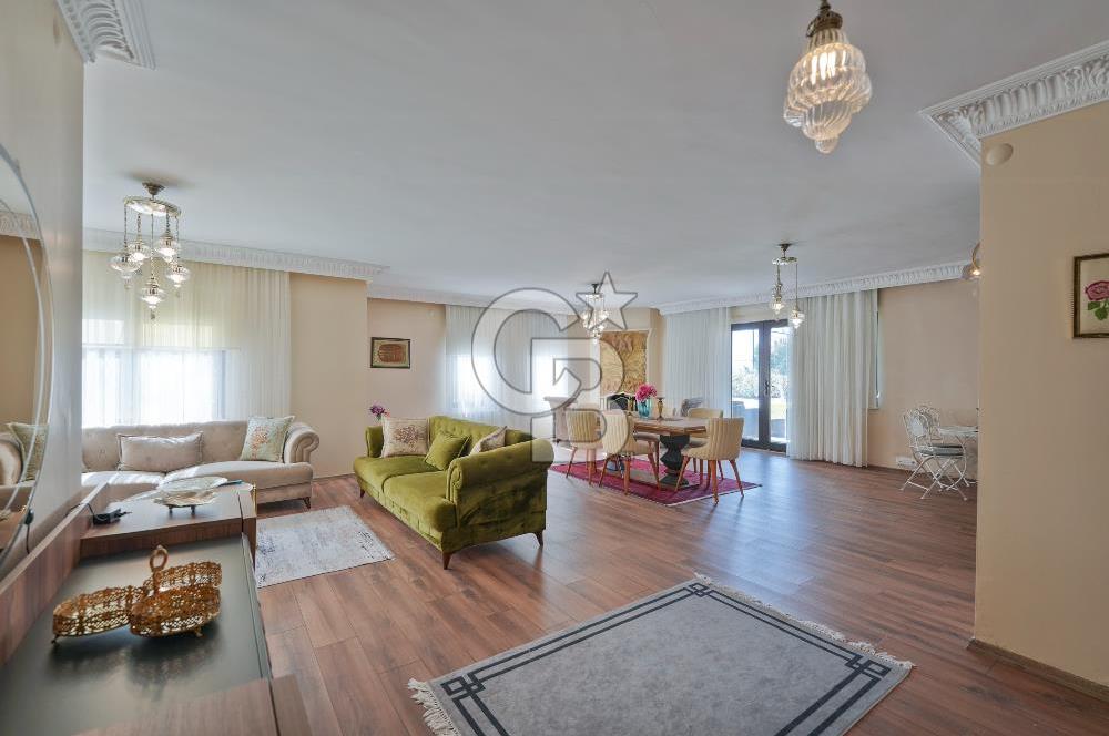 Hadımköy Yeşilbayır'da Site içi Eşyalı 6+1 Villa
