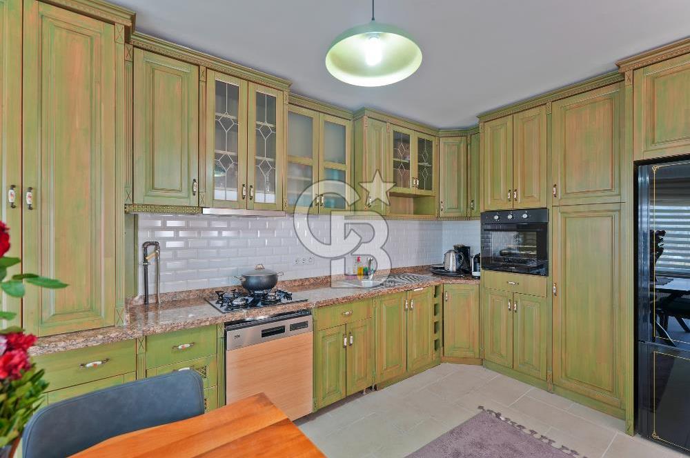Hadımköy Yeşilbayır'da Site içi Eşyalı 6+1 Villa