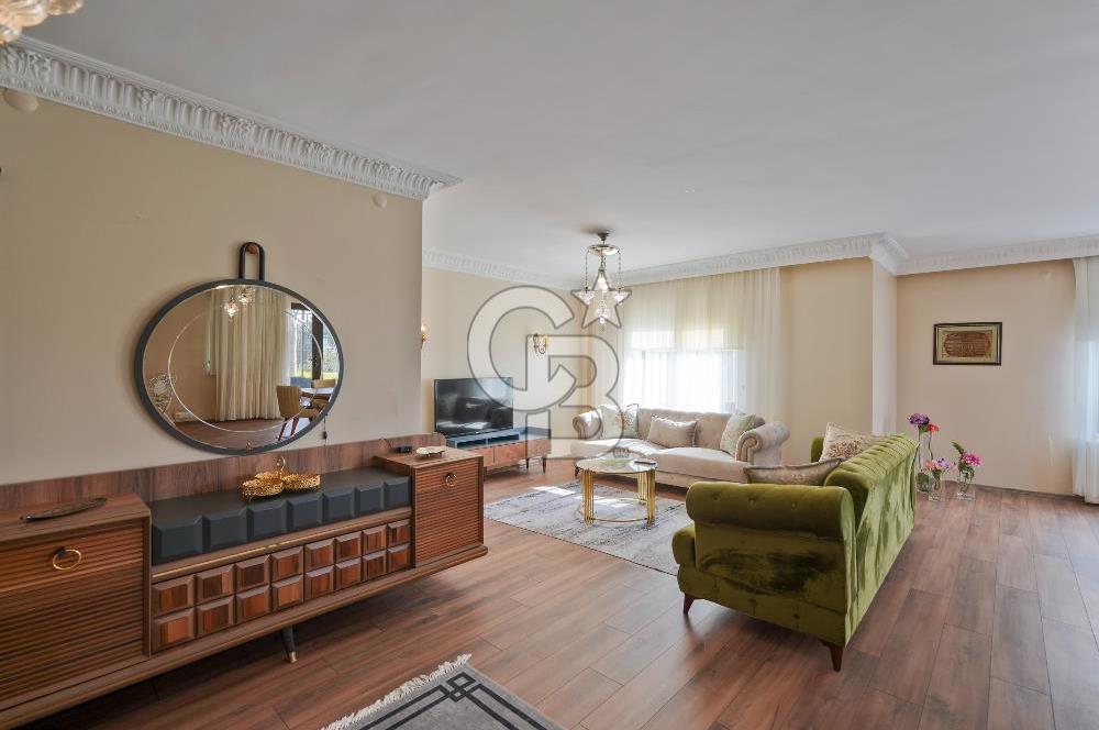 Hadımköy Yeşilbayır'da Site içi Eşyalı 6+1 Villa