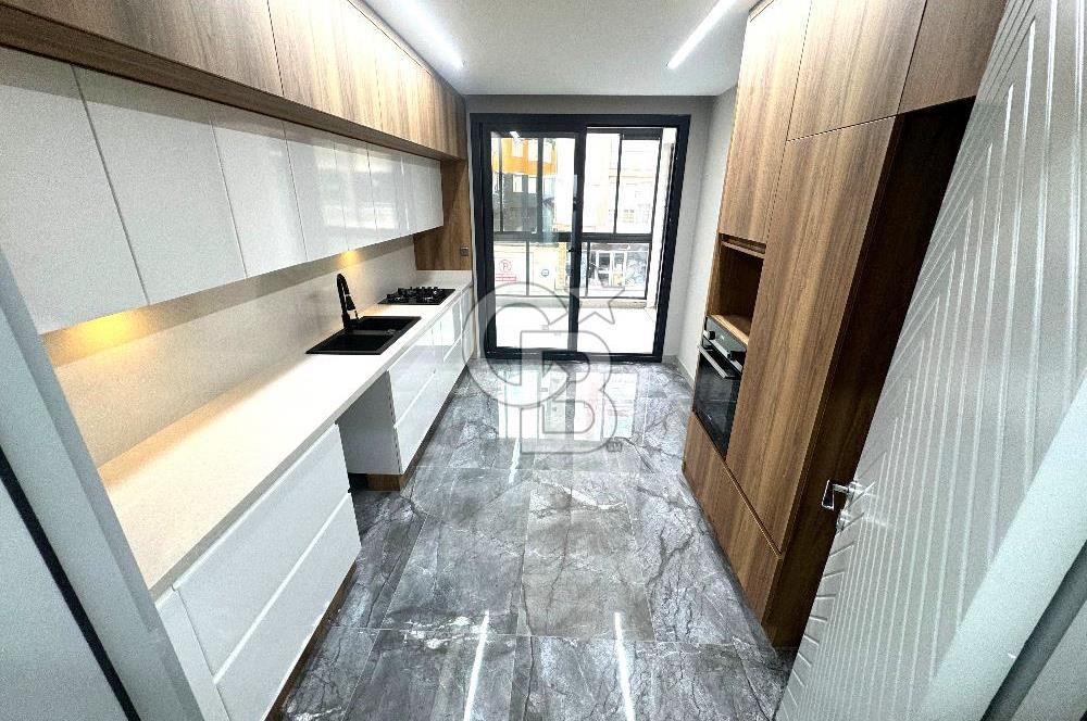 EDREMİT'TE MODERN TASARIMLI SATILIK LÜX 3+1 DAİRE