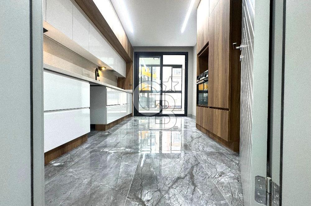EDREMİT'TE MODERN TASARIMLI SATILIK LÜX 3+1 DAİRE