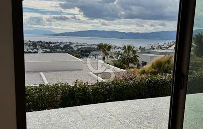 BODRUM AKYARLARDA EŞSİZ MANZARASIYLA SATILIK 3+1 VİLLA