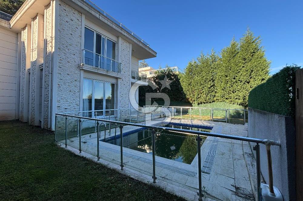 SAPANCA GÖLÜ VE ORMAN MANZARALI, MÜSTAKİL HAVUZLU HARİKA VİLLA