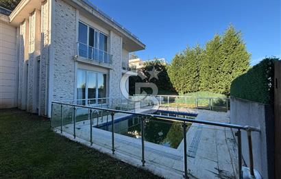 SAPANCA GÖLÜ VE ORMAN MANZARALI, MÜSTAKİL HAVUZLU HARİKA VİLLA