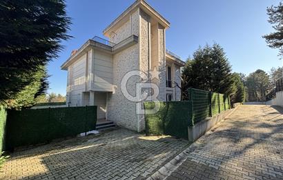 SAPANCA GÖLÜ VE ORMAN MANZARALI, MÜSTAKİL HAVUZLU HARİKA VİLLA