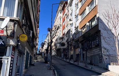 Kurtuluşta Metroya Yakın Manzaralı 2+1 Kiralık Daire  