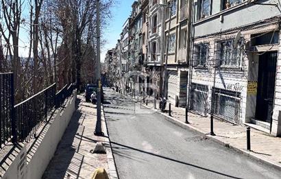 Kurtuluşta Metroya Yakın Manzaralı 2+1 Kiralık Daire  