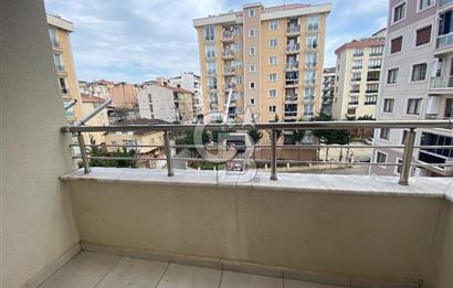 METROYA YÜRÜME MESAFESİNDE GENİŞ KULLANIM ALANLI 4+1