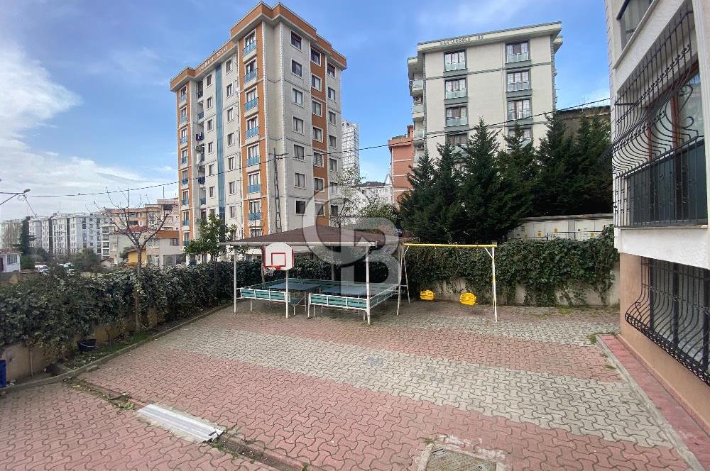 METROYA YÜRÜME MESAFESİNDE GENİŞ KULLANIM ALANLI 4+1