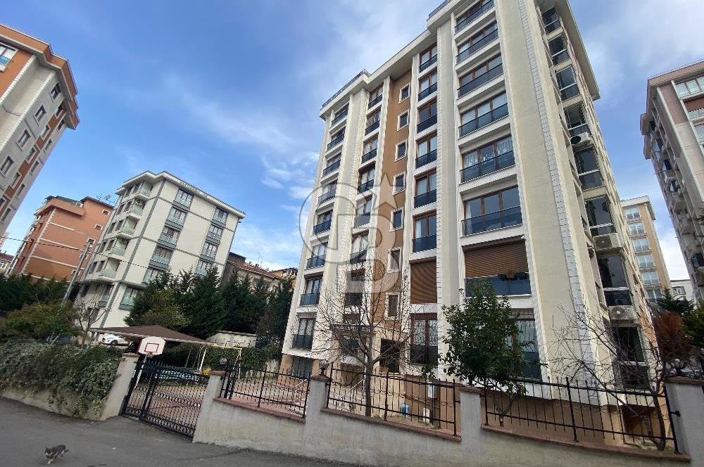 METROYA YÜRÜME MESAFESİNDE GENİŞ KULLANIM ALANLI 4+1