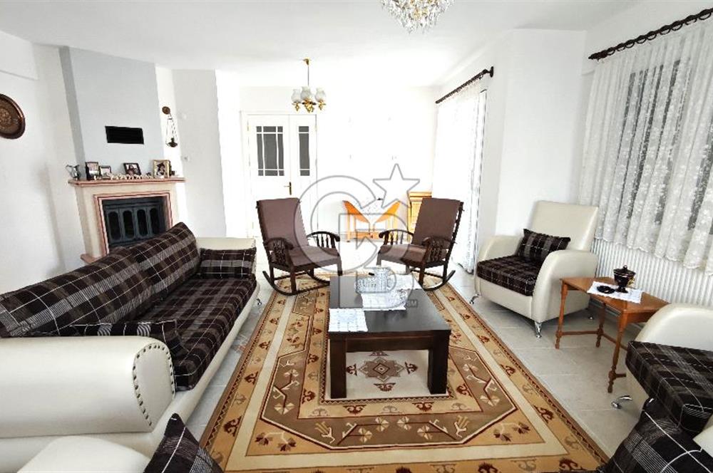 BORNOVA ATATÜRK MAHALLESİ 6+2 SATILIK ÖZEL YAPIM VİLLA
