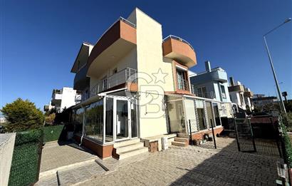 URLA ATATÜRK MAH. SATILIK 3+1 TRİPLEKS VİLLA